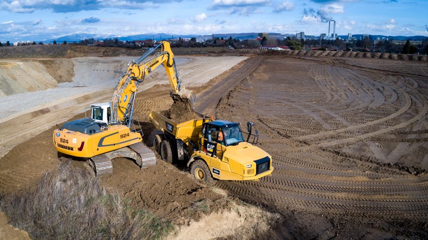 Chantier de décapage pour exploitation de gravière